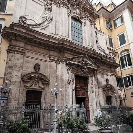 Piazza Navona Artist Loft *